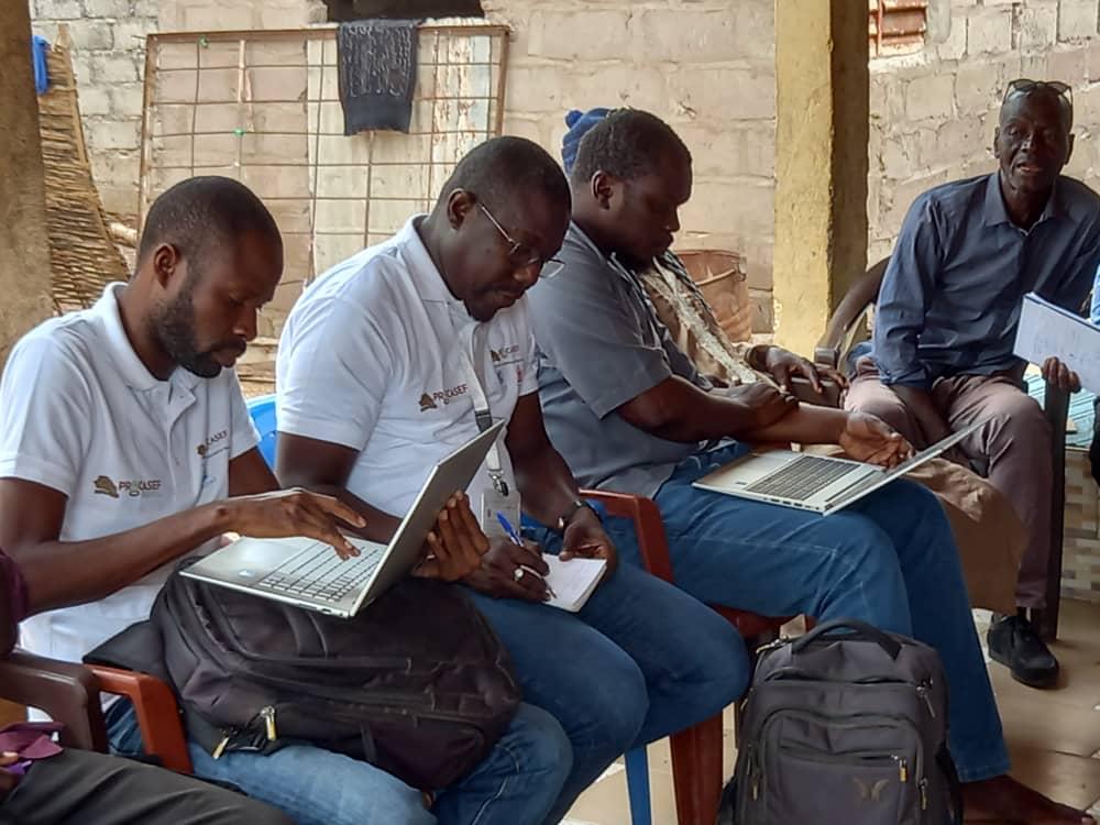 Opération pilote dans la grappe Casamance naturelle : activité de restitution des données d’enquête à Sare Coly Salle et remise d’outils fonciers à six communes de Vélingara 